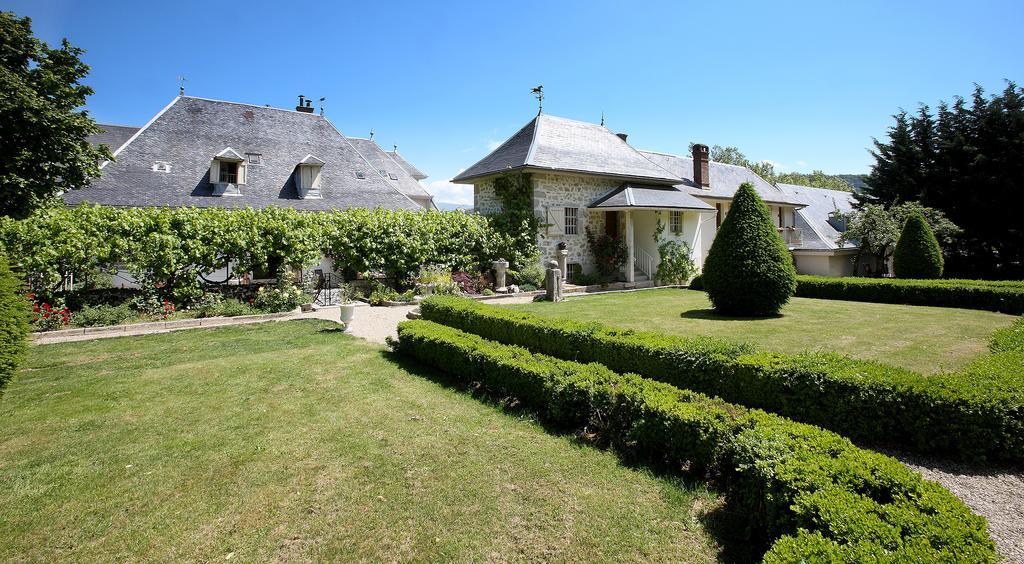 Hotel Les Saints Pères Montagnole Esterno foto