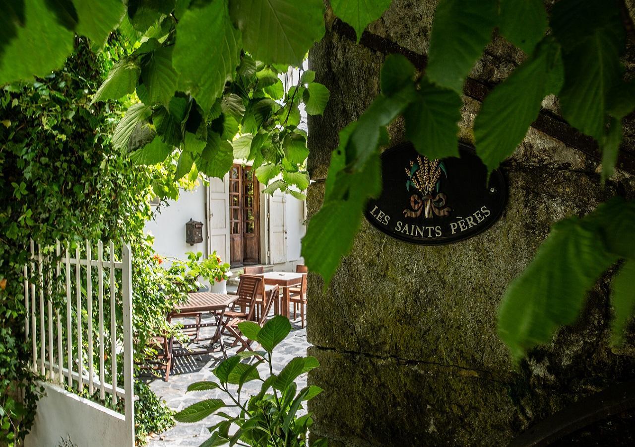 Hotel Les Saints Pères Montagnole Esterno foto