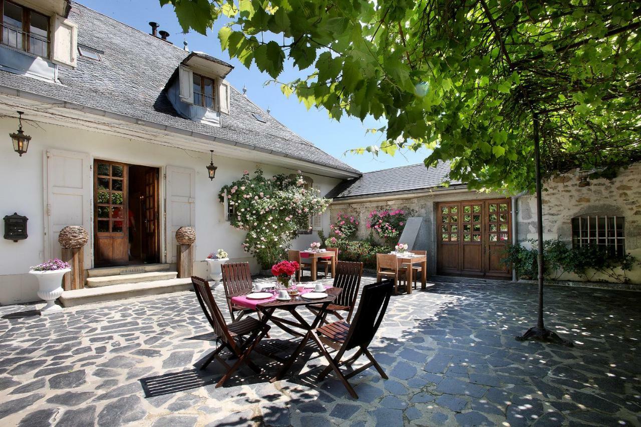 Hotel Les Saints Pères Montagnole Esterno foto